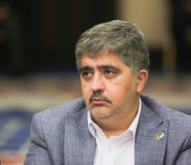 نوید نادر پور