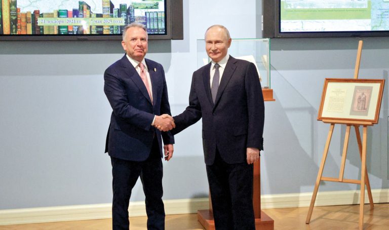 پیشمذاکره فرستاده ترامپ «ویتکاف» با ولادیمیر پوتین