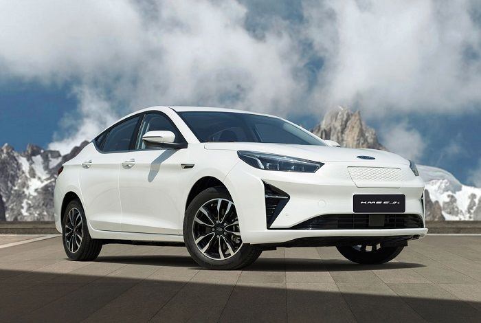 پیش‌فروش کی‌ام‌سی EJ7 پلاس؛ خرید سدان چینی با 1.9 میلیارد