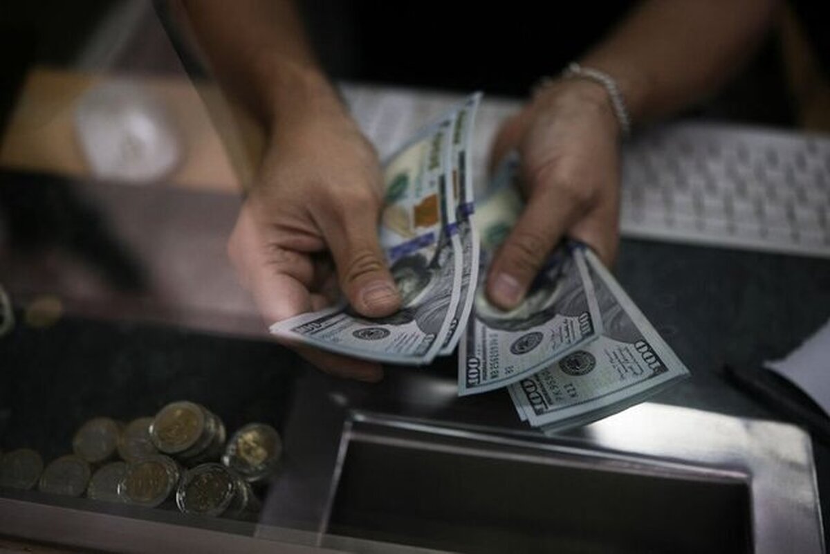 دلار سقوط کرد / رکورد ۱۰ ماهه اخیر شکسته شد