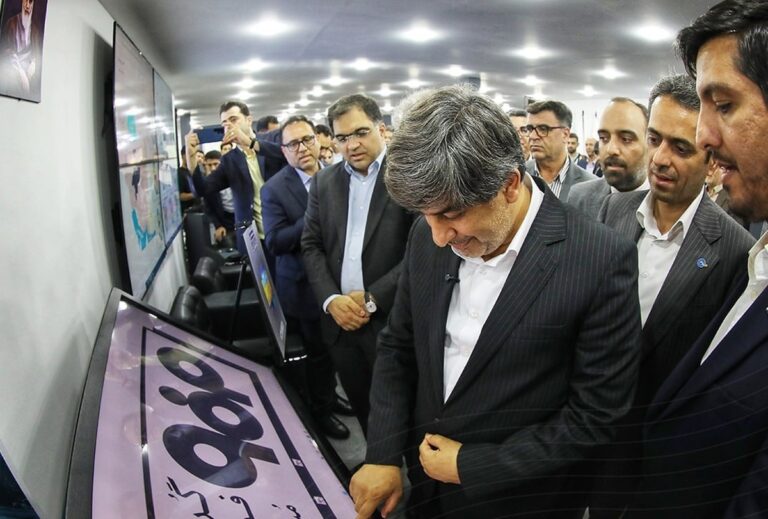 رونمایی از سامانه بر خط خرده‌فروشی محصولات گروه فولاد مبارکه و سامانه هوشمند تجاری BI فولاد متیل