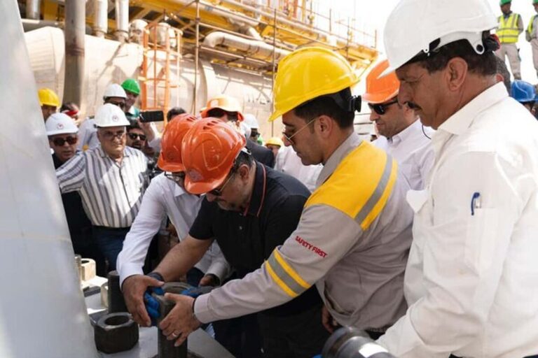 نصب موفق رآکتور اوره در پتروشیمی هنگام؛ نتیجه برنامه‌ریزی هدفمند و منسجم