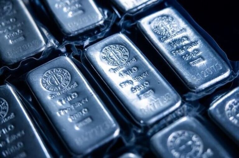 نقره جهانی رکورد تاریخی زد